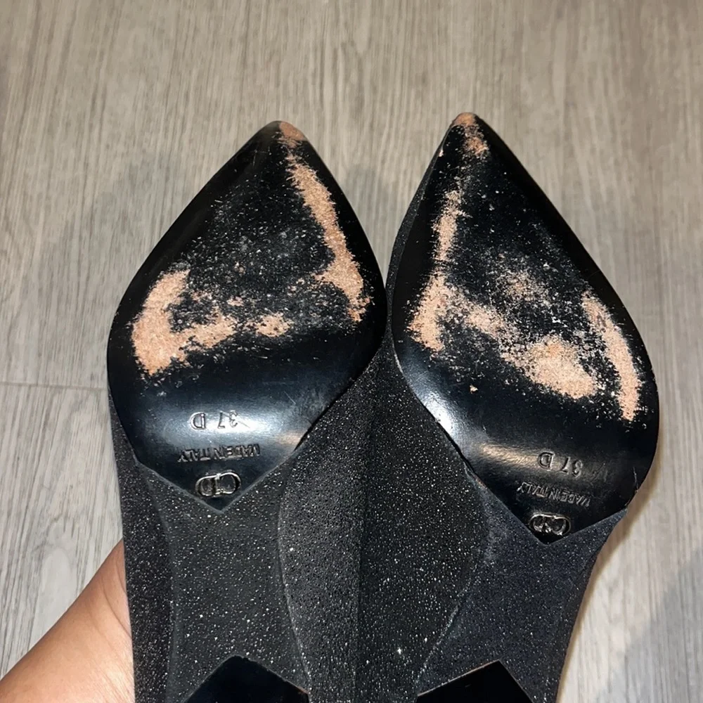 Authentic Christian Dior Heels comes with shoe dust bag.